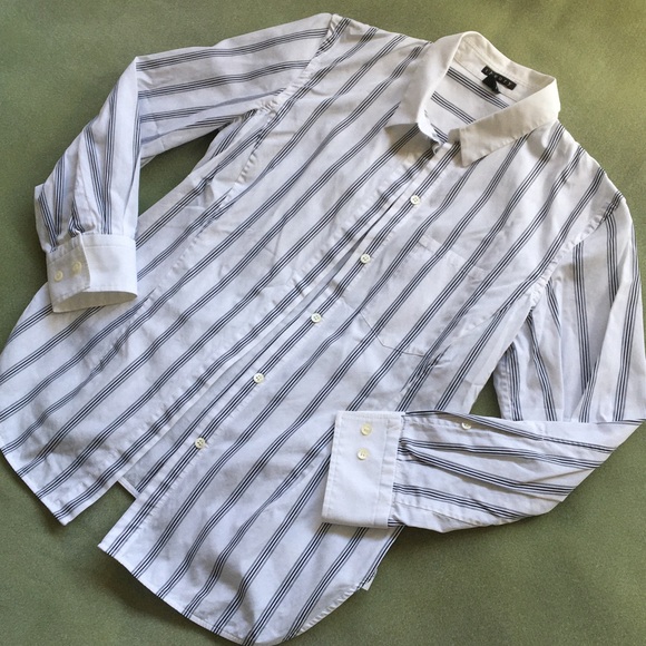 Theory - Classic White & Black Striped Button Down Shirt (Sm) - Picture 3 of 8